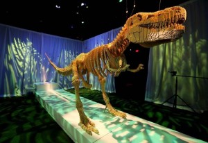 the-art-of-the-brick-roma-dinosauro